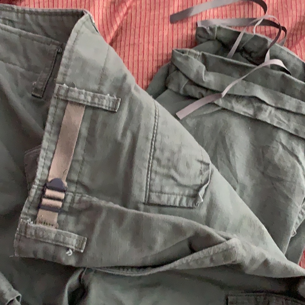 Legit cargo pants! - Picture 2 of 5